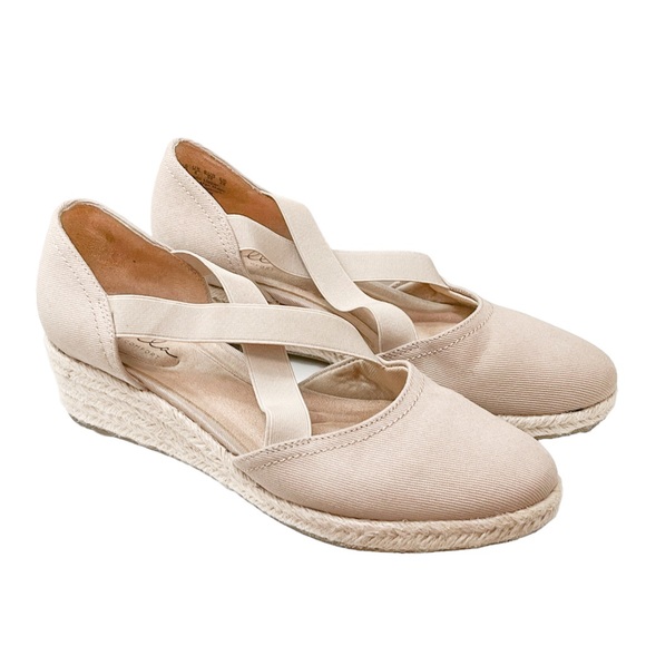 Abella Shoes Abella Kristen Espadrille Wedges Poshmark